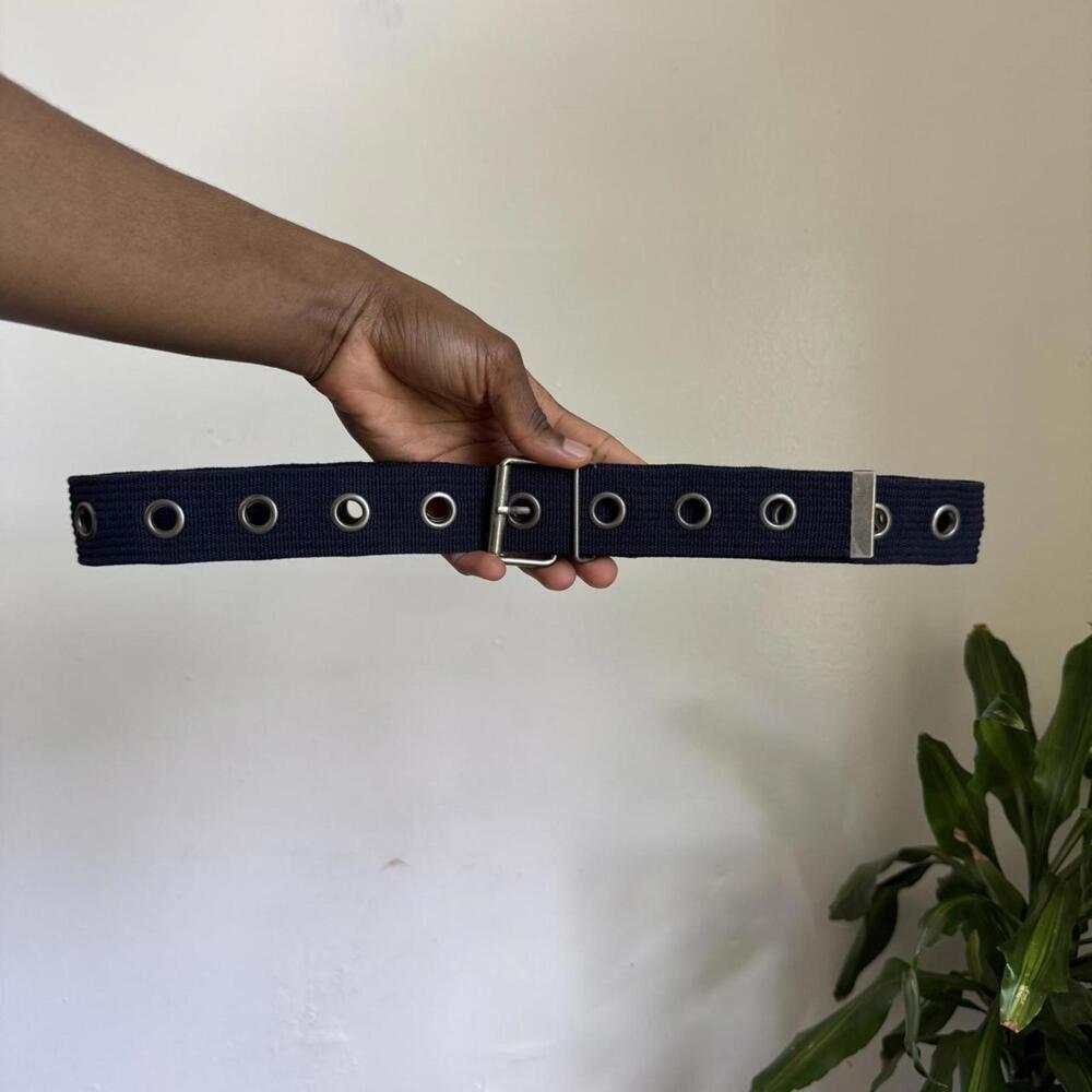 Y2K single hole navy grommet grunge streetwear belt fits like M/L‎